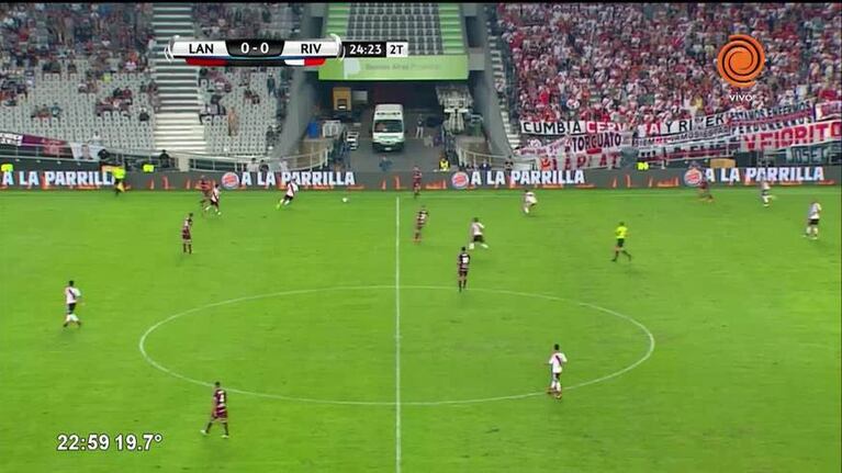 El bombazo de Acosta para el 1-0 de Lanús