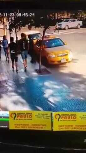 Atropellaron a un mujer que cruzaba por la senda peatonal