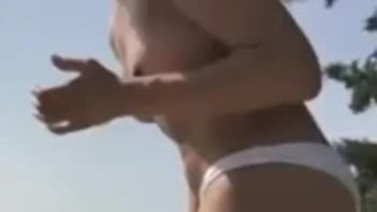 El video de Meghan Markle haciendo topless