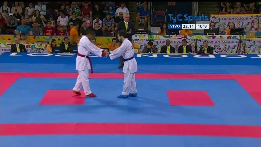 Julián Pinzas, oro en Karate