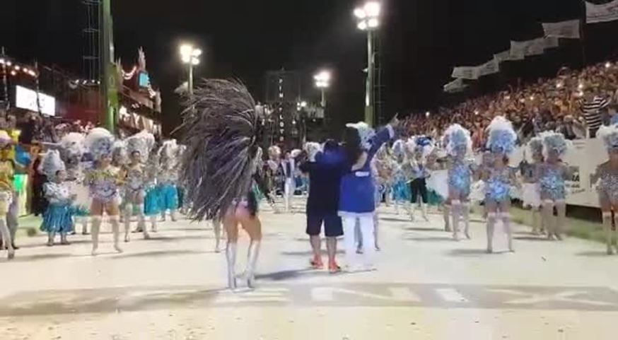 Maradona estuvo en los carnavales de Corrientes