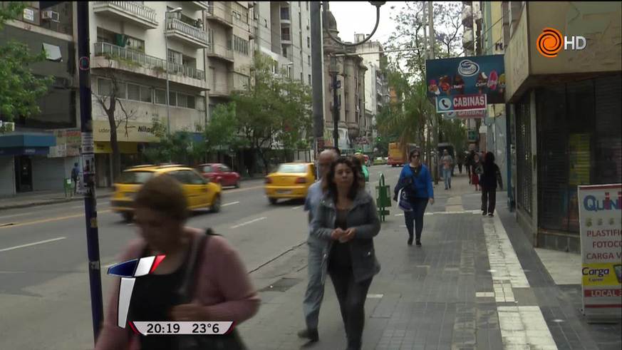 Se subía al trolebús y recibió una descarga eléctrica