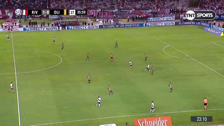 Segundo golazo de Scocco ante Olimpo