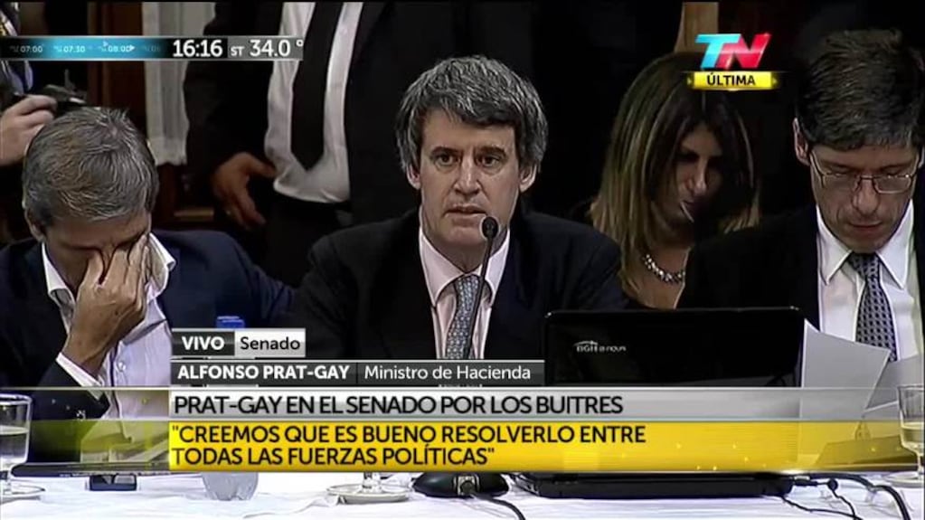 Alfonso Prat-Gay defendió el acuerdo en el Senado