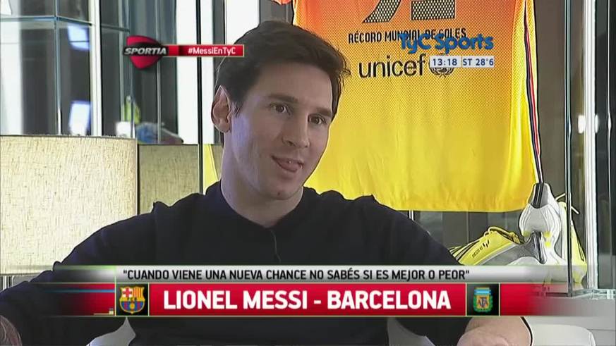 "No canto el himno a propósito"
