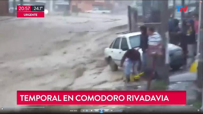 El agua arrasó con todo en Comodoro Rivadavia