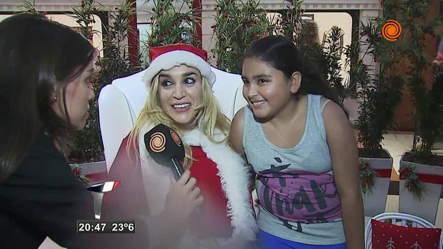 Fátima Florez, como "Mamá Noel" en Córdoba