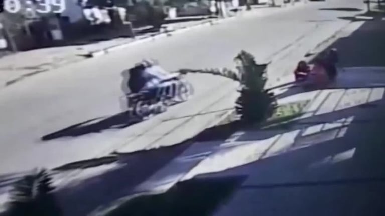 Motochoros asaltaron a dos nenas en Tucumán