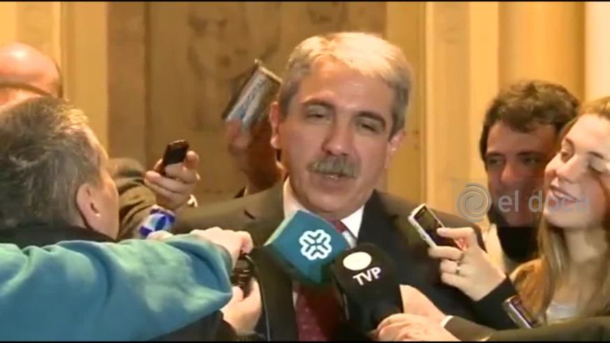 Insólito cruce entre Aníbal Fernández y Elisa Carrió