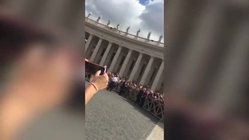 Una mujer argentina le gritó a Francisco en el Vaticano