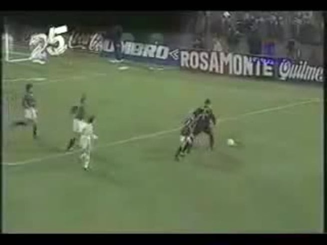 La histórica patada que no fue de Ruggeri a Chilavert