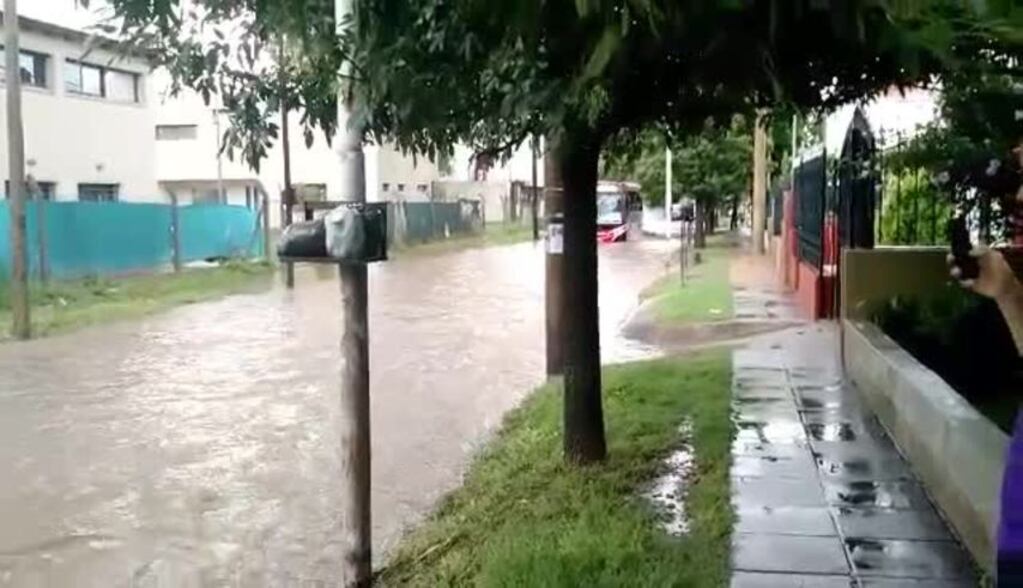 Córdoba: las calles son un verdadero río