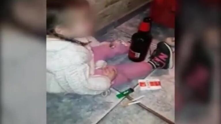 Obligaban a su hija de tres años a consumir droga