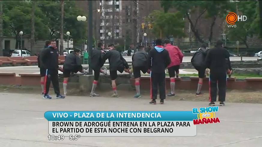 Brown de Adrogué entrenó en la Plaza de la Intendencia