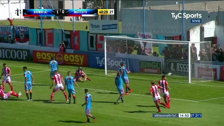 El gol de Lesman para Instituto que desató la polémica