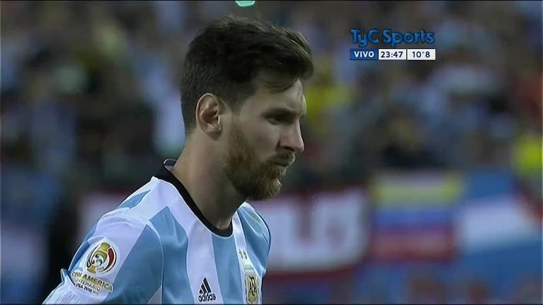 El penal errado por Messi