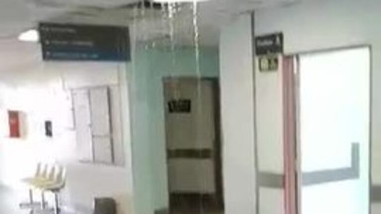 Llovió y se inundó el Hospital de Niños