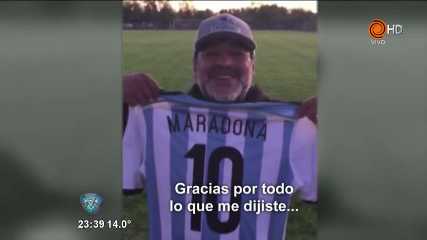 Maradona le regaló una camiseta a Ali Kemal