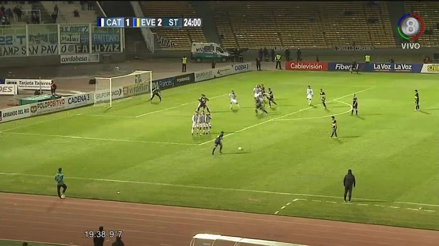 La colgó del ángulo: el golazo de Everton a Talleres