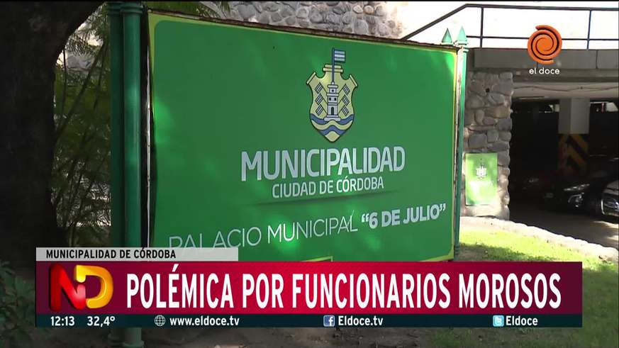 Funcionarios municipales morosos