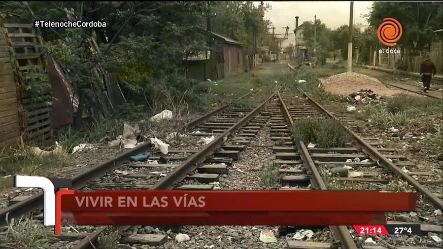 Qué dijo la Provincia sobre las casas en las vías