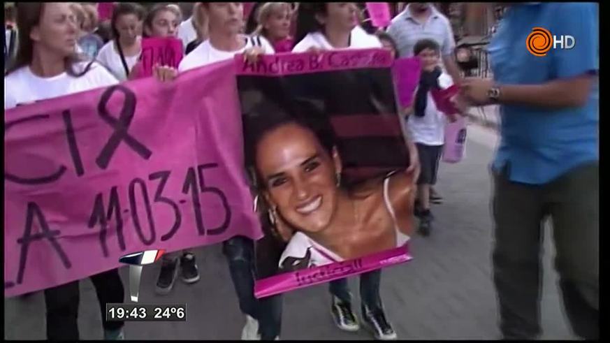 La marcha por Andrea Castana en Carlos Paz