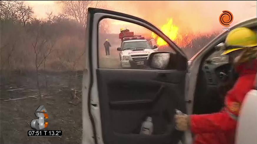 El momento en el que los Bomberos apagan las llamas