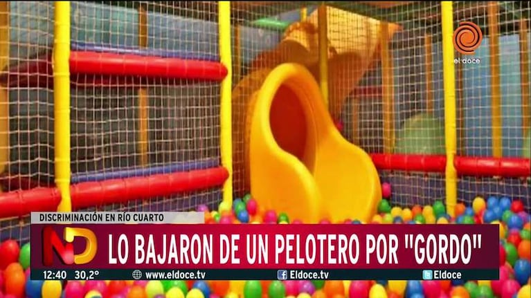 Sacaron a un niño del pelotero por "gordo"