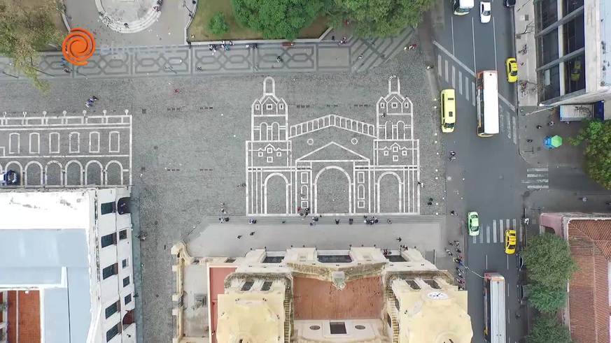 Estamos en el aire: Plaza San Martín, Cabildo y Catedral