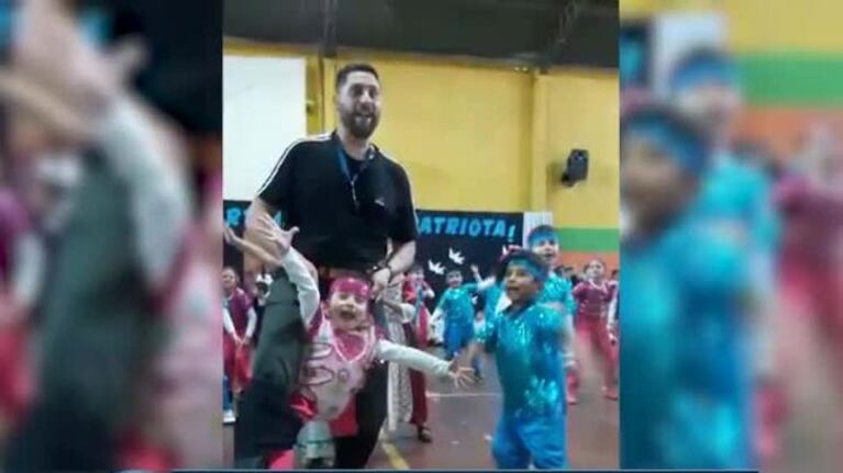 El profe que creó un arnés para que baile su alumna