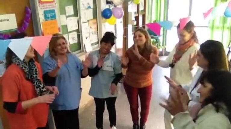 Desde el dispensario le cantan a la vida