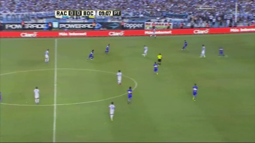 Gol de taco de Racing contra Boca