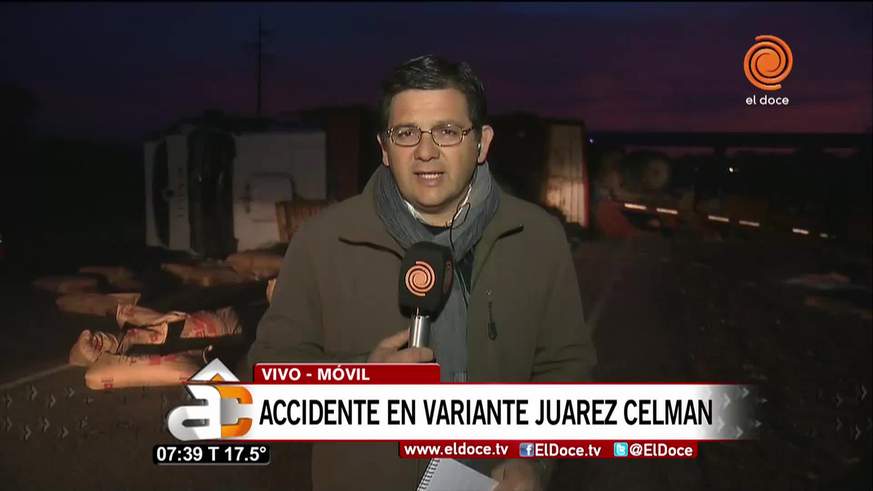 Un camión de azúcar tumbó en la variante Juárez Celman