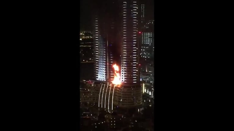 Así se incendió una torre en Dubai