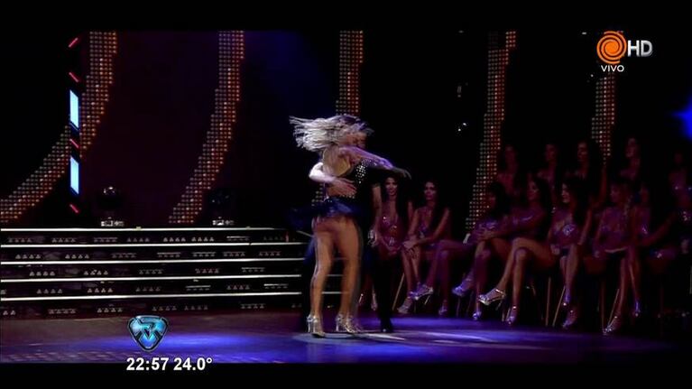 El cha cha cha de Lourdes, a un mes de dar a luz