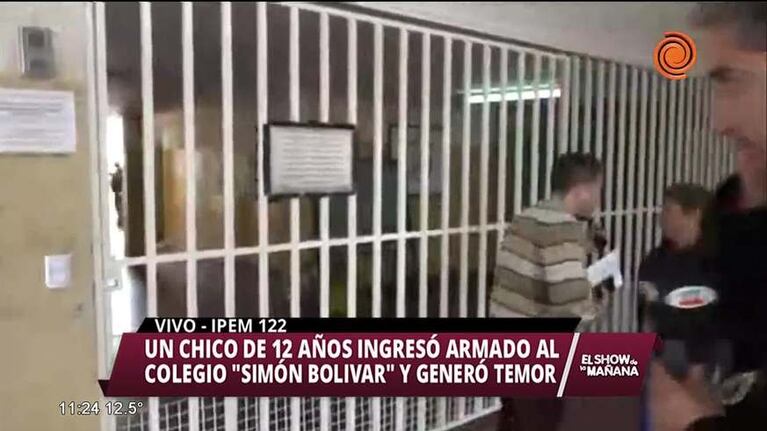 Menor armado ingresó a un colegio