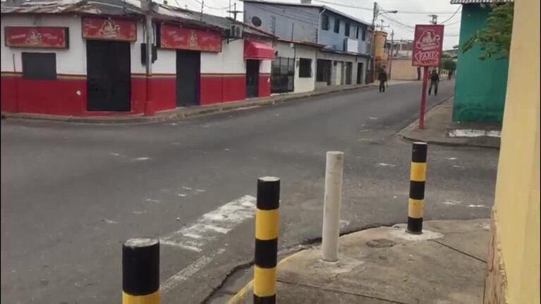 Venezuela: fue baleada en su casa por un militar
