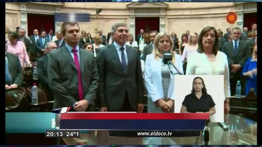 Máximo Kirchner juró como Diputado entre silbidos y aplausos
