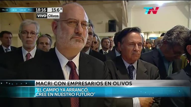 Macri pidió por los empleos a empresarios