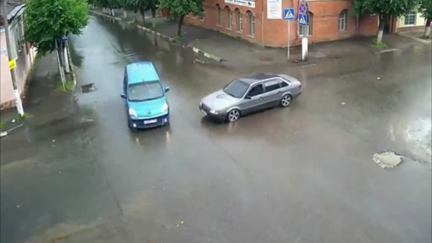 Chocaron y se agarraron a trompadas