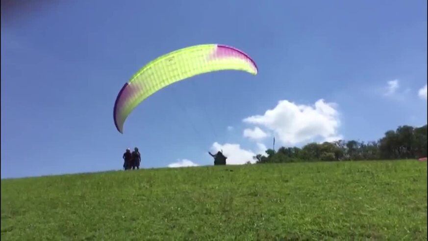 Segundos previos a la muerte: así despegó el parapente