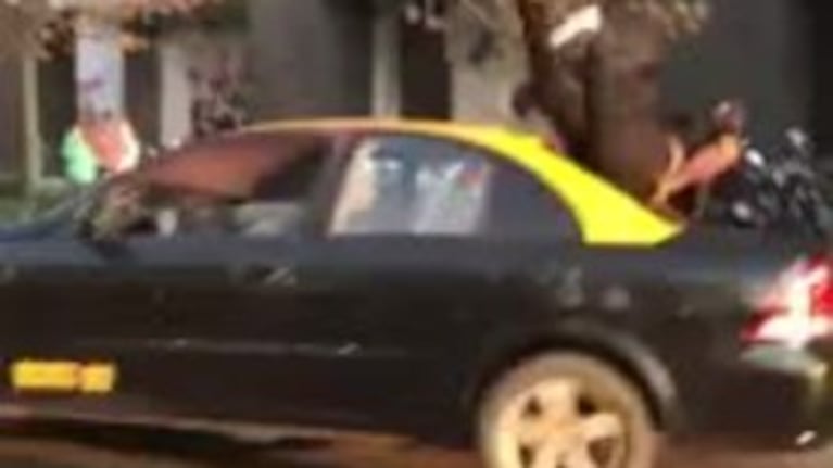 Taxista chileno atropelló a un colombiano
