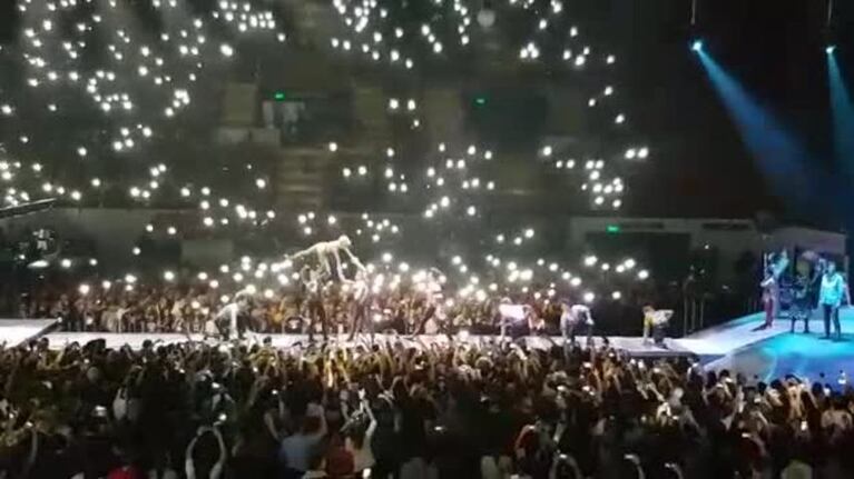 De música ligera, momento épico en Séptimo Día