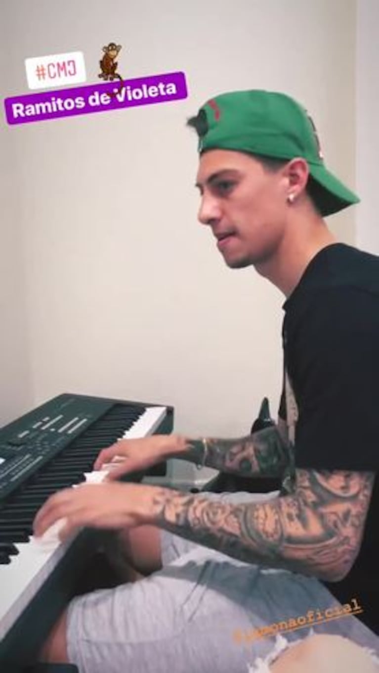 Así toca Rigoni un tema de la Mona en el piano