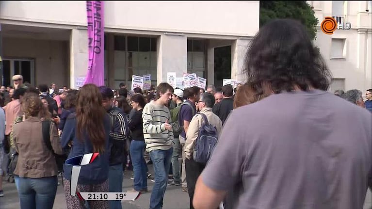 Universidad tomada: el bloqueo que impidió la asamblea, por dentro