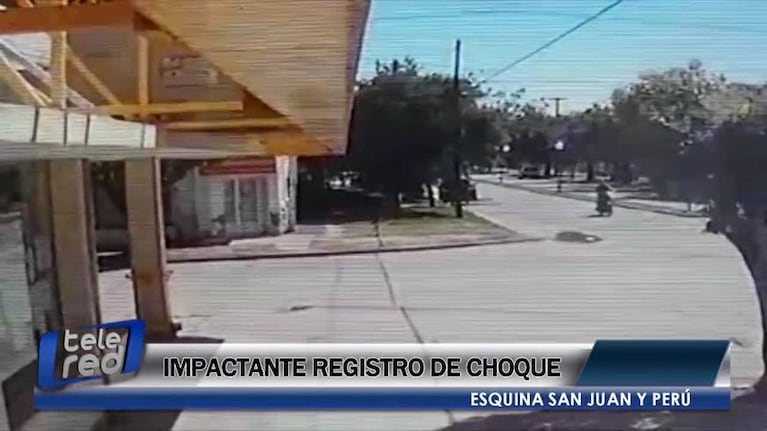 Choque y fuga entre dos motociclistas