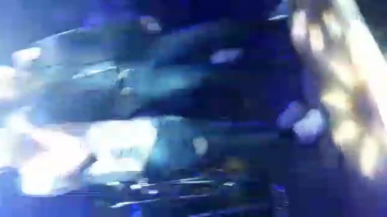 El Rey Pelusa cantó en el baile de LBC
