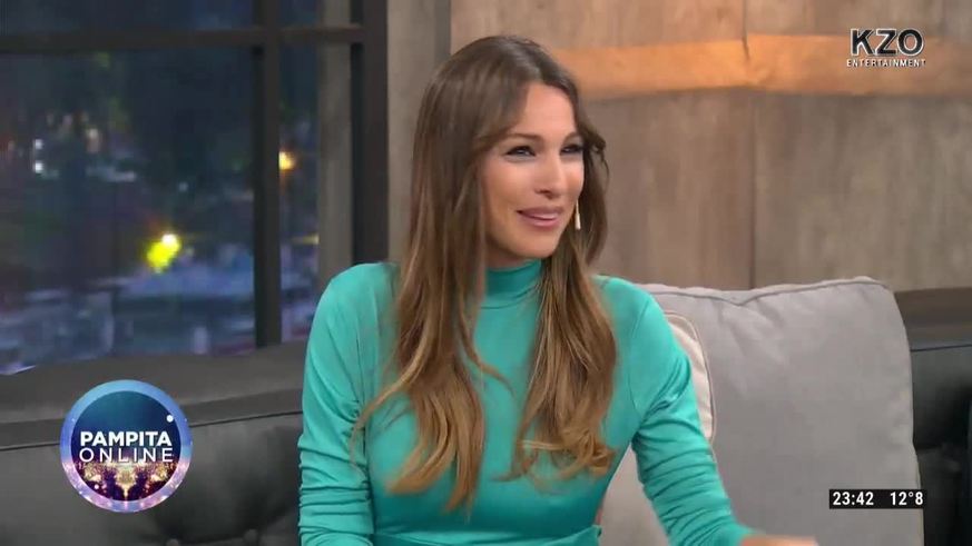 Pampita y los bloopers para subirse a un flotador