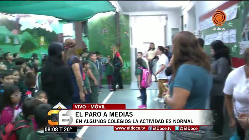 Docentes adhieren al paro pero dan clases