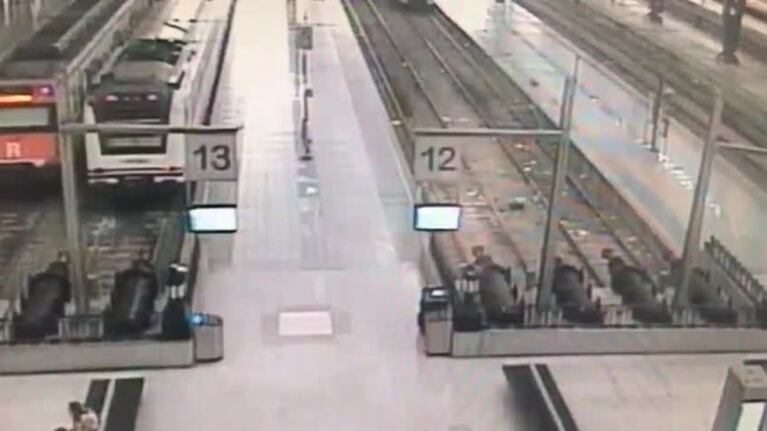 Así fue el choque de un tren en Barcelona